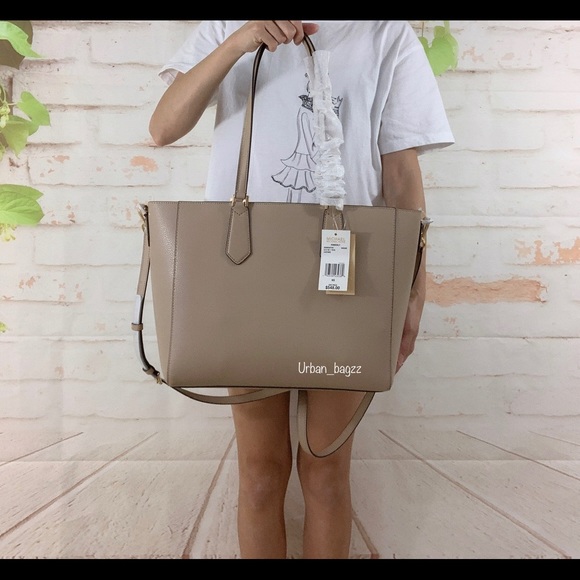 Michael Kors Kimberly Large 3 in 1 Large Tote - Picture 7 of 9